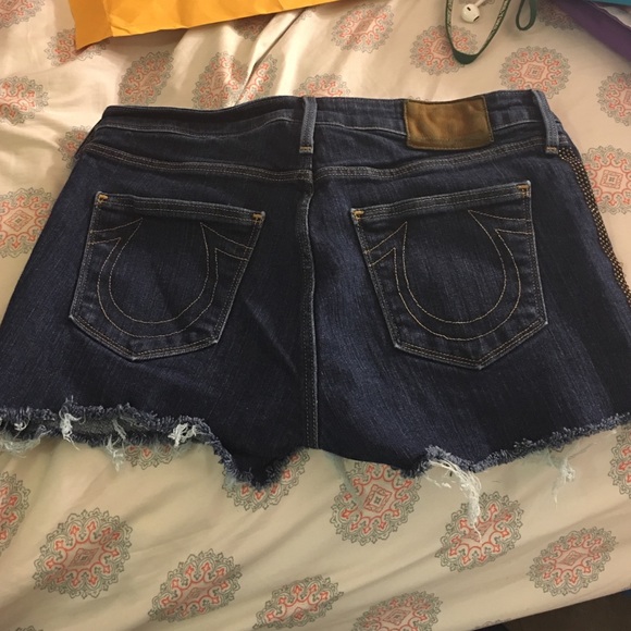 True religion shorts - Picture 3 of 3