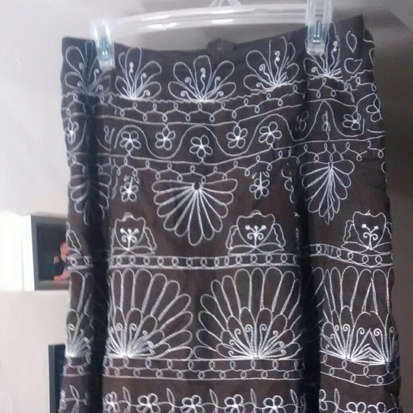 Skirt - Picture 2 of 2