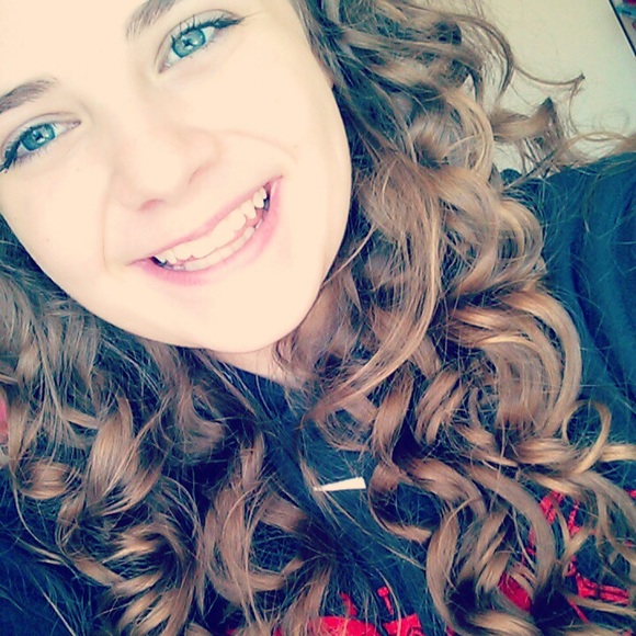 Meet your Posher, Rebecca