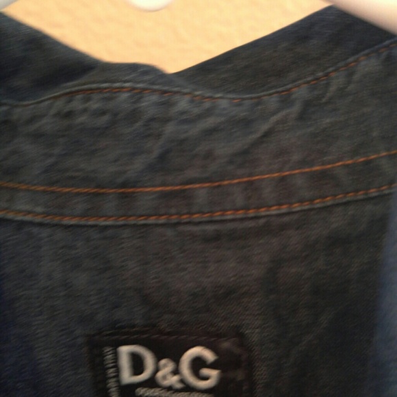 Top - Picture 2 of 2