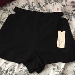 High waisted short