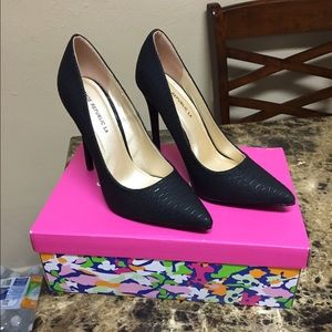 1DAYSALE🎁🆕Classy Snakeskin Pumps