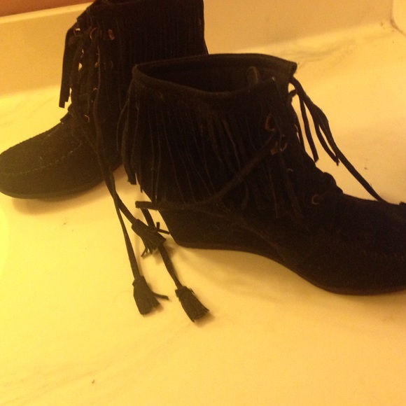 Heals - Picture 2 of 3