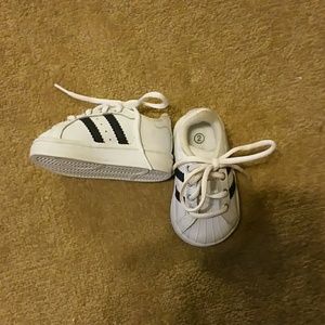 Boys Shoes Size 2C