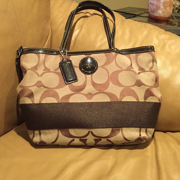 Authentic Coach Purse - Picture 1 of 4