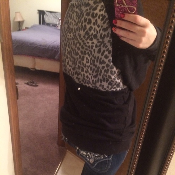 Grey cheetah crew - Picture 2 of 3