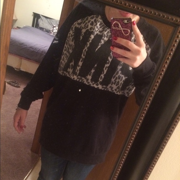 Grey cheetah crew - Picture 3 of 3