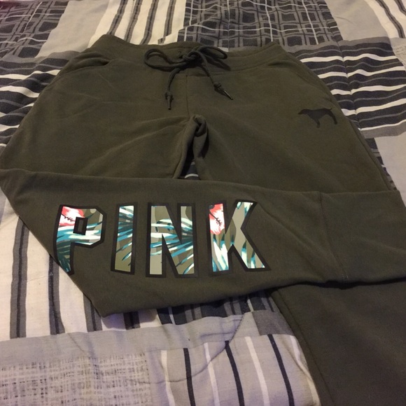 VS PINK Pants size M