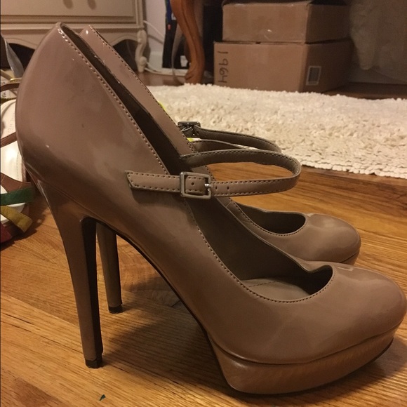 Nude Aldo heels