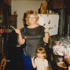 Meet your Posher, Crystal