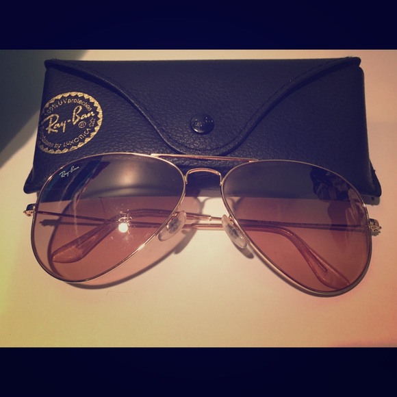 Light pink Ray Bans