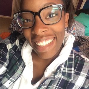 Meet your Posher, Jasmine