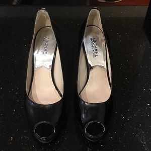 Michael Kors pumps