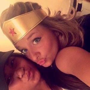 Meet your Posher, Abbie