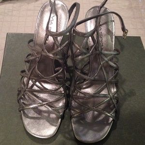 Via Spiga Heels in metallic gray size 38