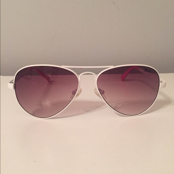 Juicy couture aviator sunglasses