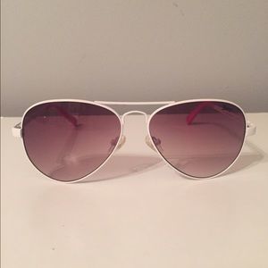 Juicy couture aviator sunglasses