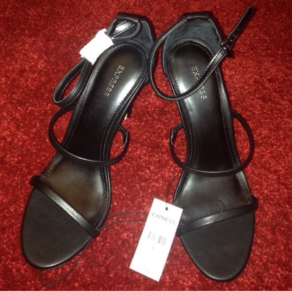 Express Heels NWT 🎉
