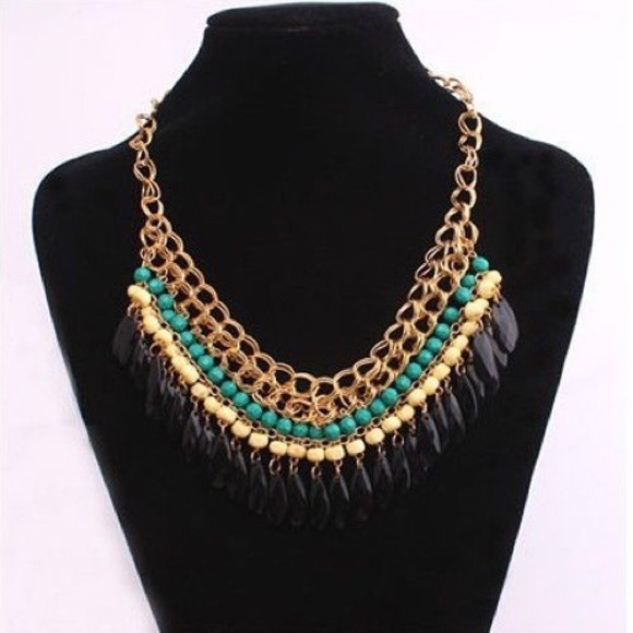 Jewelry - 💥HP💥Statement Necklace