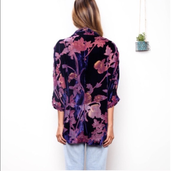 💋HOST PICK- The Drappy Blazer by Flynn Skye - Picture 3 of 3