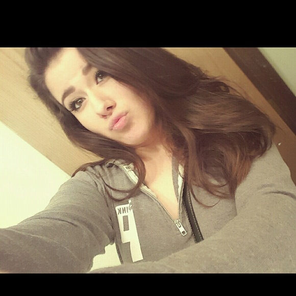 Meet your Posher, Cassie