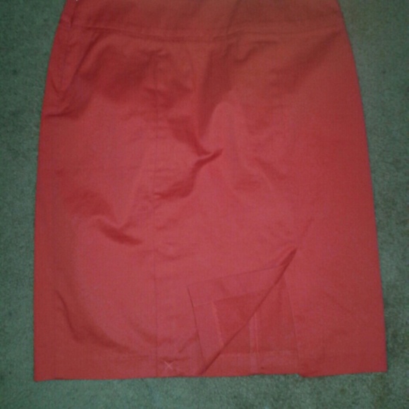 Tangerine color skirt - Picture 2 of 2