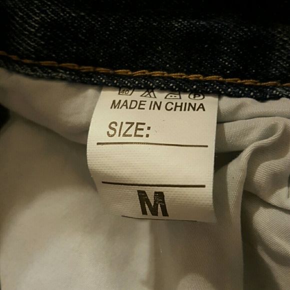 NWOT Ripped Jean shorts - Picture 4 of 4