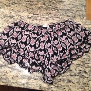 Brandy Melville vodi shorts