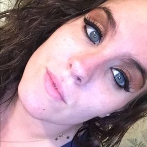 Meet your Posher, Kristina