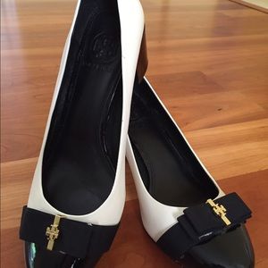 Tory Burch black/white heels