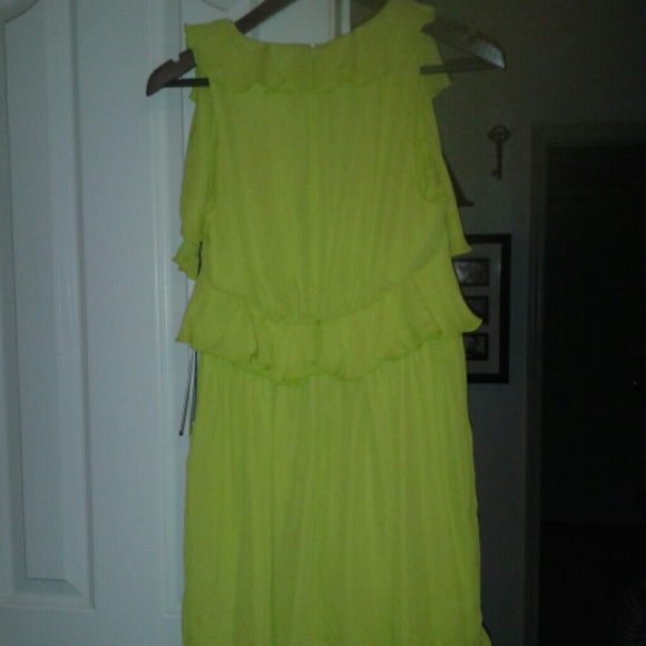 Bright lime yellow dress - Picture 2 of 3