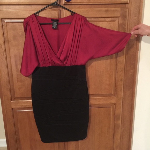 Dress - Picture 2 of 4