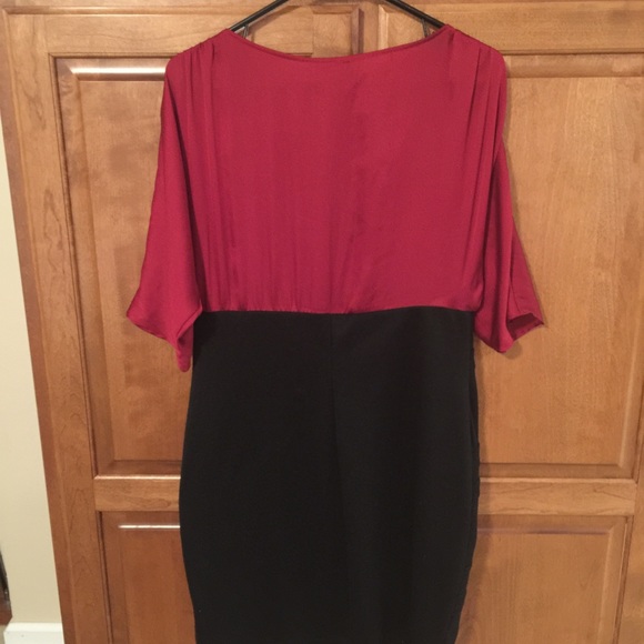 Dress - Picture 3 of 4