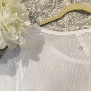LULULEMON ATHLETICA | white striped shirt