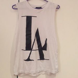 LA muscle tee