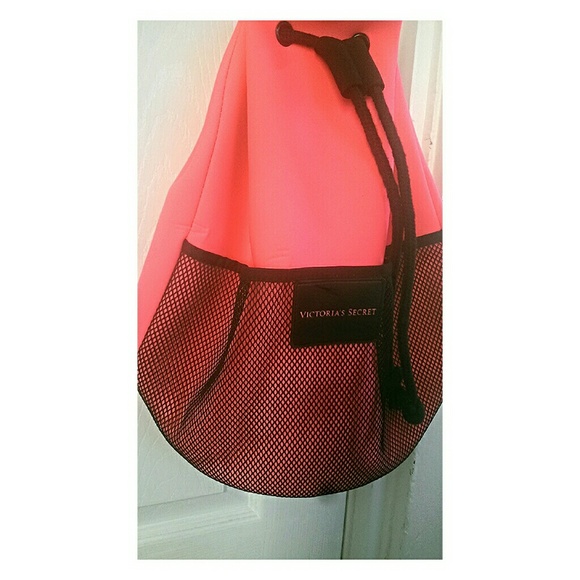 🚫TRADED 🚫 Victoria's Secrete PINK Draw Strap - Picture 2 of 3