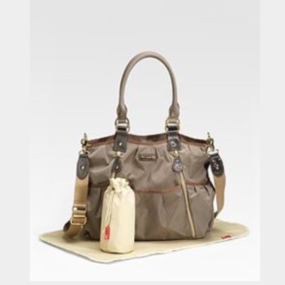 Storksak Olivia in olive color with gold hardware