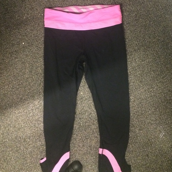 Lululemon run inspire crops