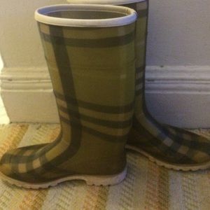 Burberry rainboot