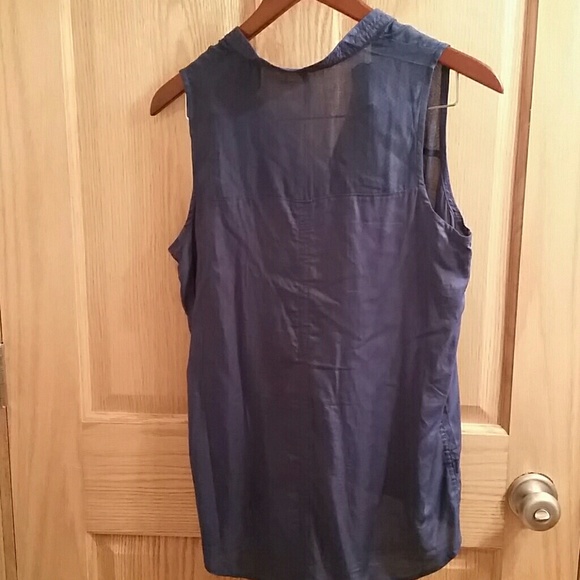 Shirt - Picture 2 of 3