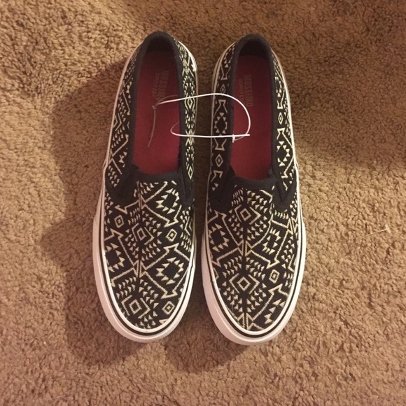 Mossimo Slip on Sneakers