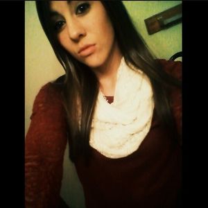 Meet your Posher, Marissa