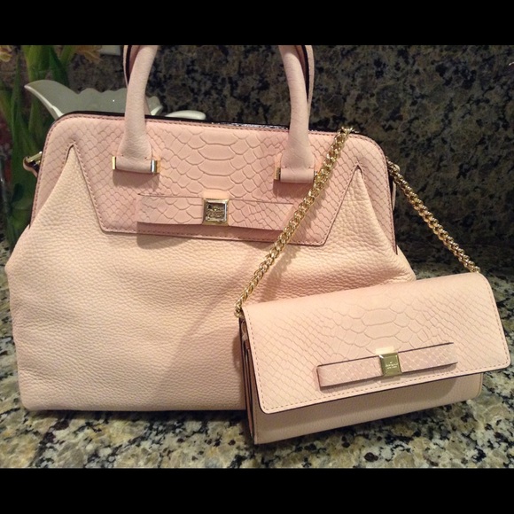 kate spade Handbags - Kate spade misue wallet/wristlets &bilson bag
