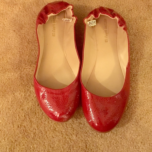 Mossimo supply company red flats