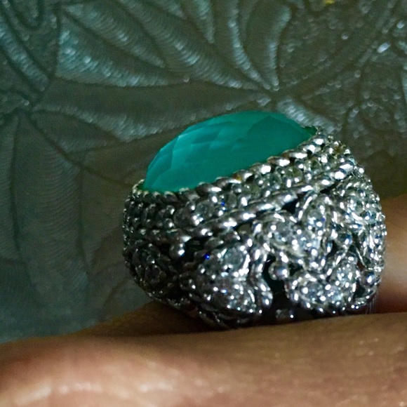 Hold Judith Ripka Aqua faceted ring in silver - Picture 2 of 2