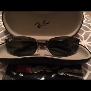 Authentic Ray bans with polarized lenses