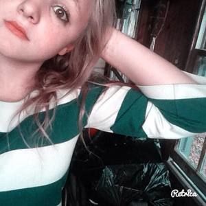 Meet your Posher, Carissa