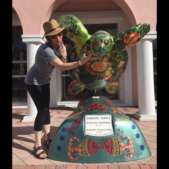 Meet your Posher, Kate - Picture 2 of 4