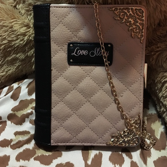Beautiful bag "love history"