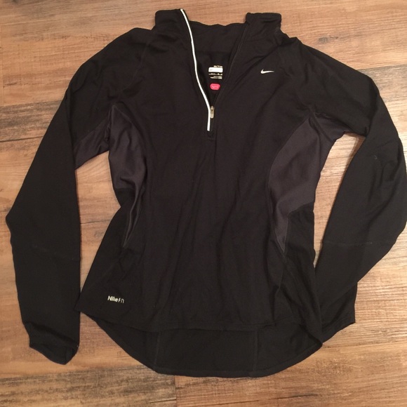 Nike Tops - Nike Black Dri-Fit pullover